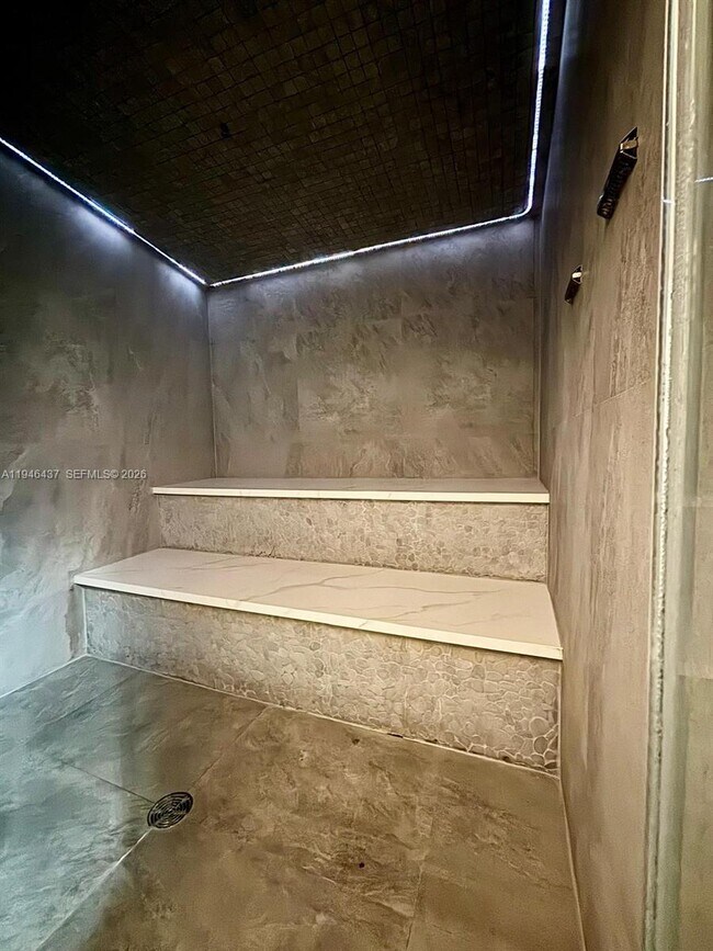 Building Photo - 3029 NE 188th St