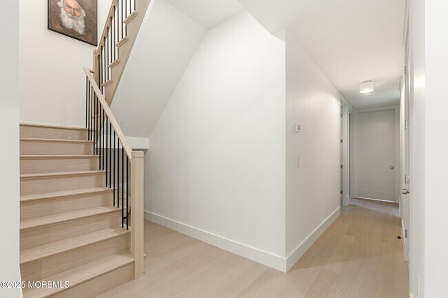 Building Photo - 1406 Transit Ave