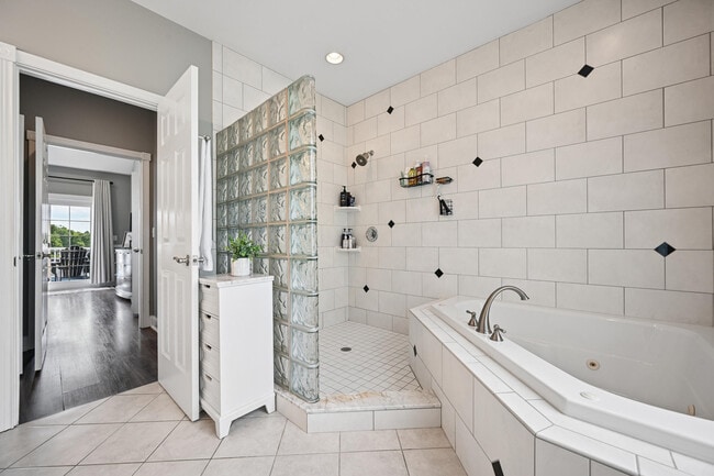 Building Photo - 135 Harbour Ridge