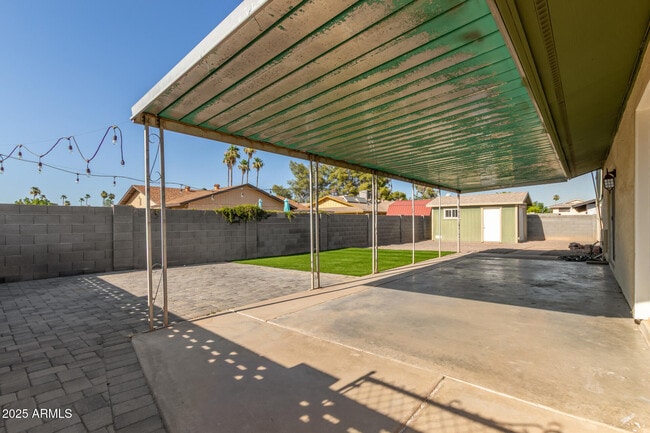 Building Photo - 230 E Strahan Dr