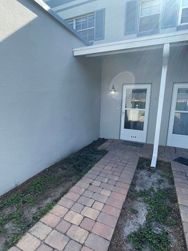 Building Photo - AVAILALBE OCTOBER! Two story Townhouse loc...