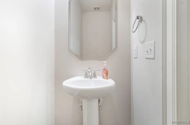 Building Photo - 5876 Blevins Cir