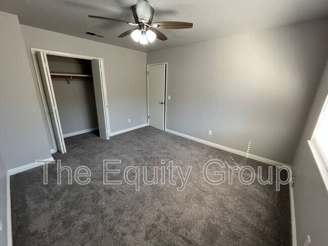 Building Photo - 351-360 N Capitola Ct