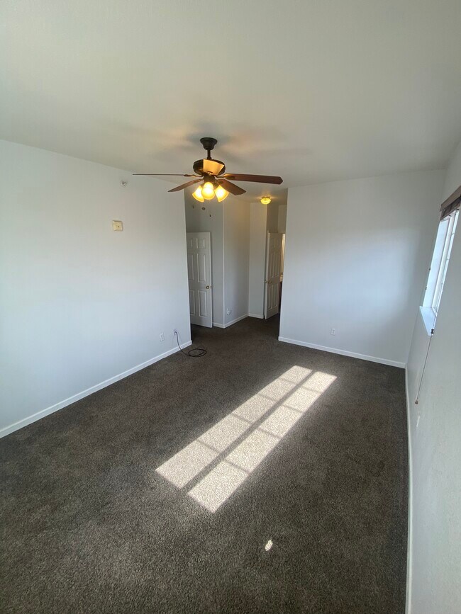 Building Photo - 4451 S Ammons St