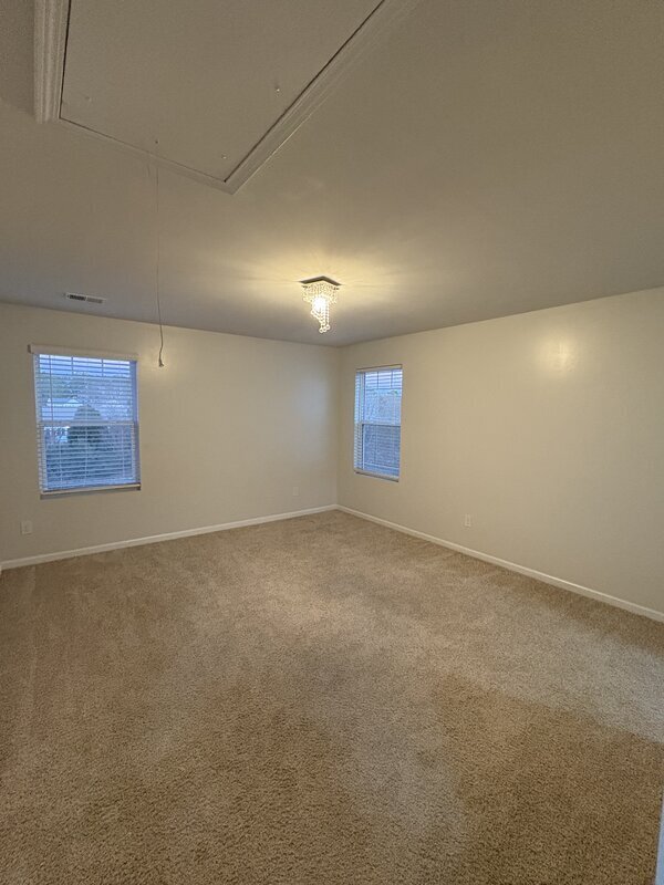 Building Photo - 407 Lakemont Dr