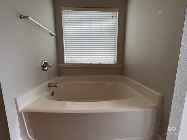 Building Photo - 25360 Spindle Ln