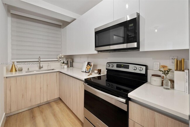 Building Photo - 1542 NW 2nd St