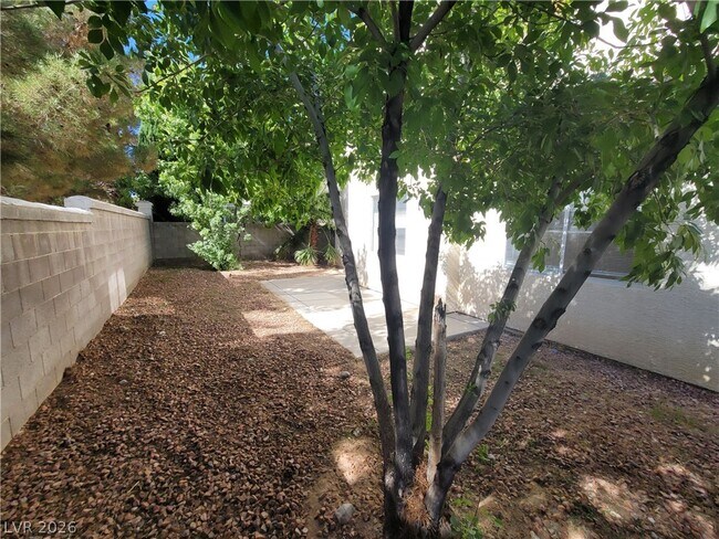 Building Photo - 7817 W Falcon Wing Ave