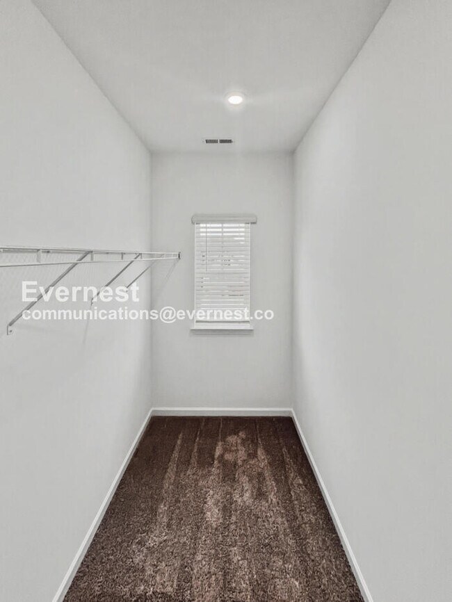 Building Photo - 3231 Briar Chapel Dr