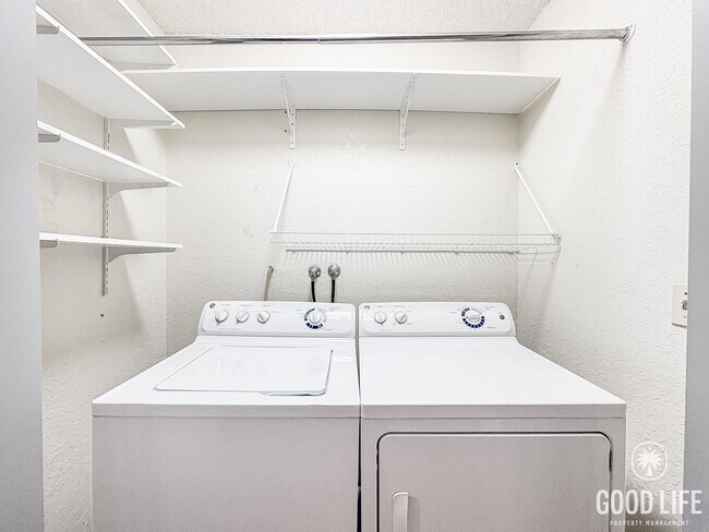 Building Photo - Charming Condo in Desirable Lupine Hills