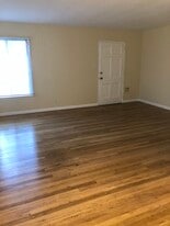 Building Photo - 607 N Rosemary Ln