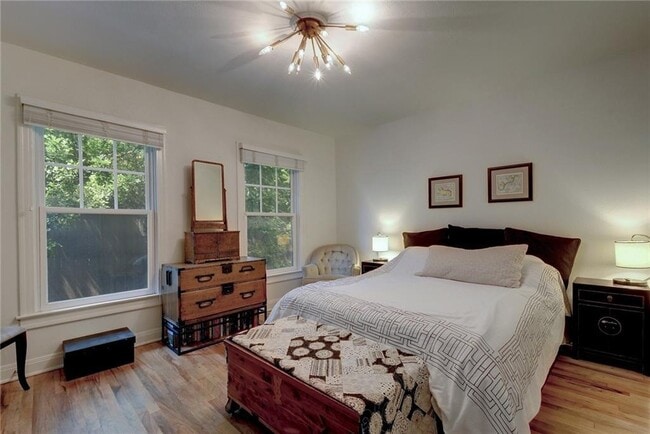 Building Photo - 4518 Red River St