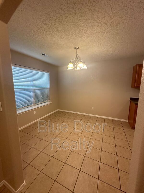 Building Photo - 8023 Sierra Altos Pl NW