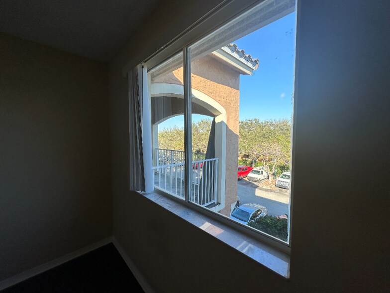 Building Photo - 3874 Lyons Rd