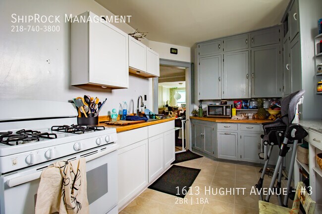 Building Photo - 1613 Hughitt Ave