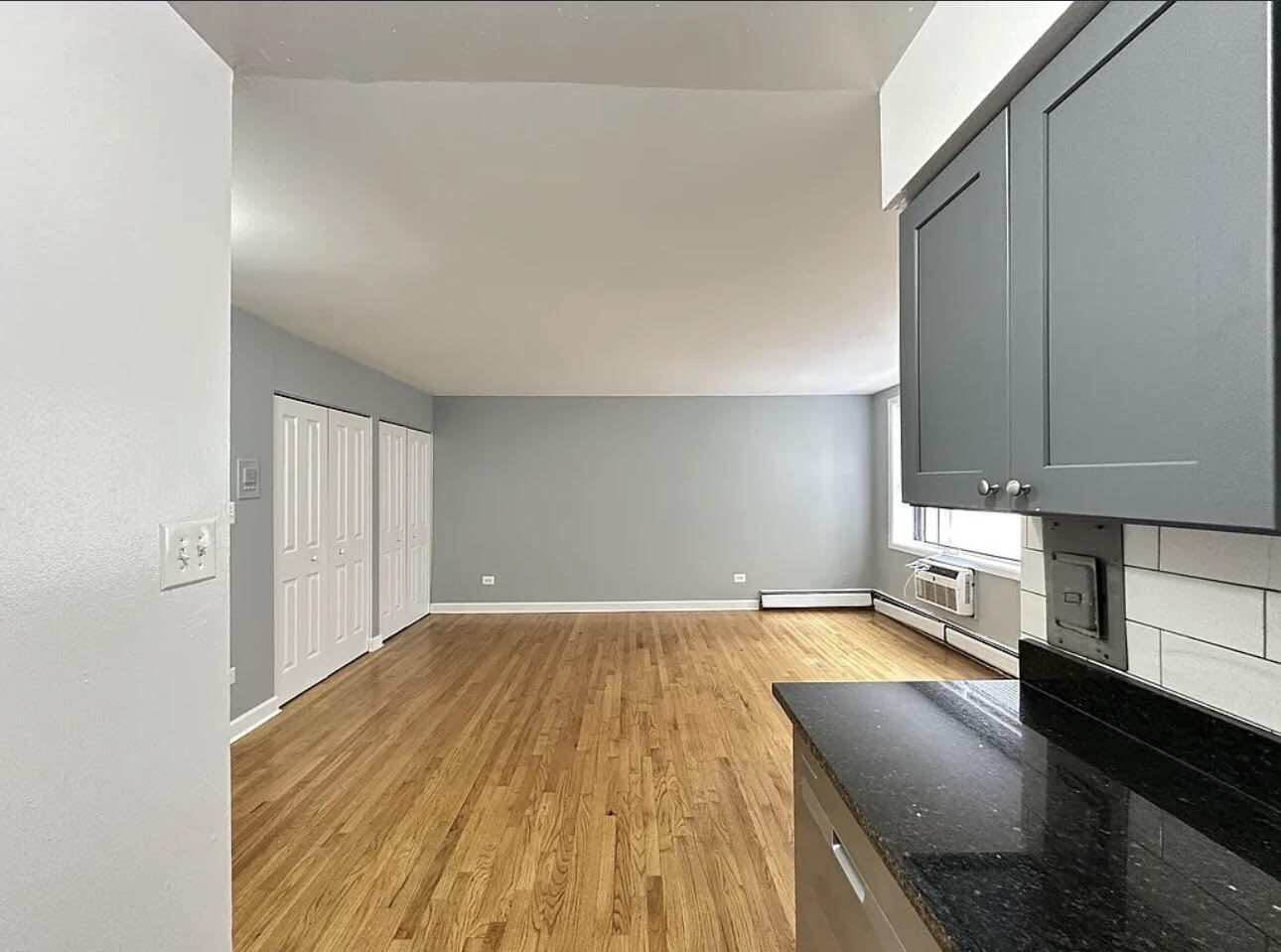 Building Photo - 1515 W Morse Ave