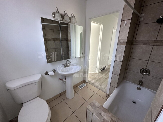 Building Photo - 1122 N 1500 W