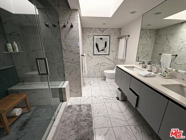 Building Photo - 1128 22nd St