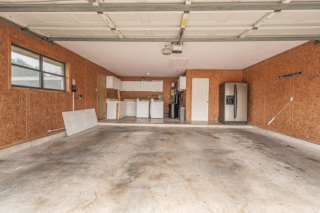 Building Photo - 108 Holly Hill Dr