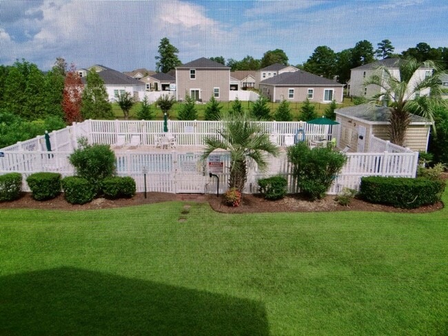 Building Photo - Furnished Long Term Rental in Surfside