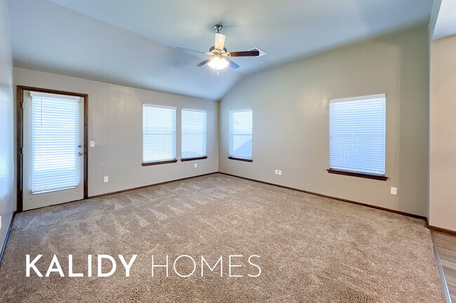 Building Photo - 12933 NW 3rd Terrace