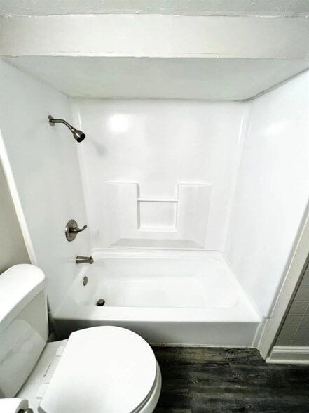 Building Photo - 4204 Kugler Mill Rd