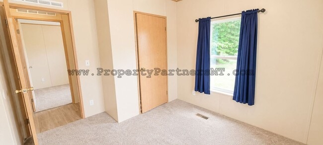 Building Photo - *** Very Nice *** 3 Bed 2 Bath Modular house