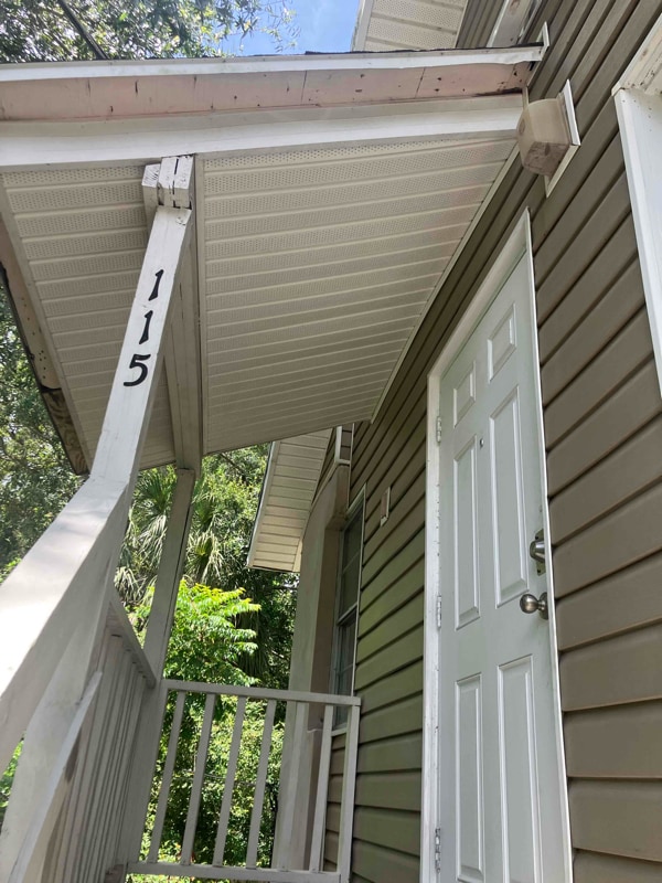 Building Photo - 115 5th St NE