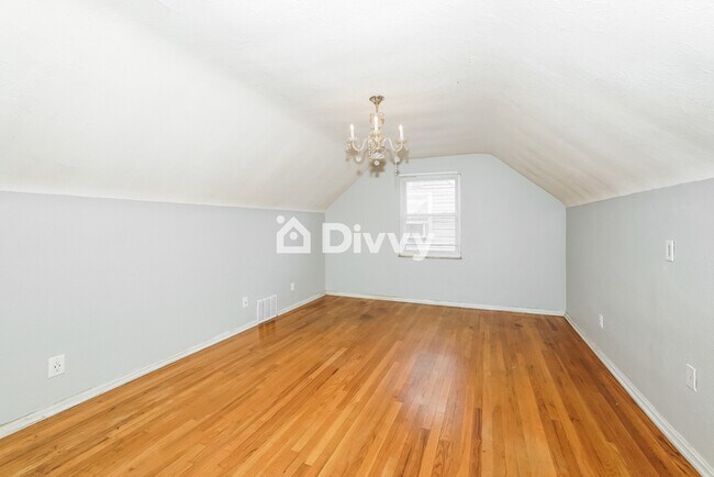 Building Photo - 4914 Lincoln Ave, Parma, OH 44134