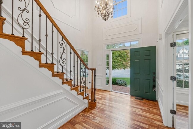 Building Photo - 4 Yellow Plum Ct