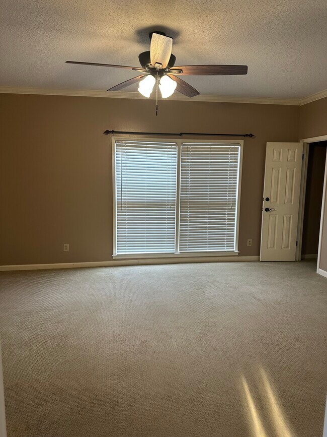 Building Photo - 3134 Gatsby Ln