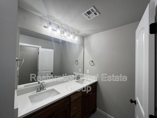Building Photo - 500 NW 176th St