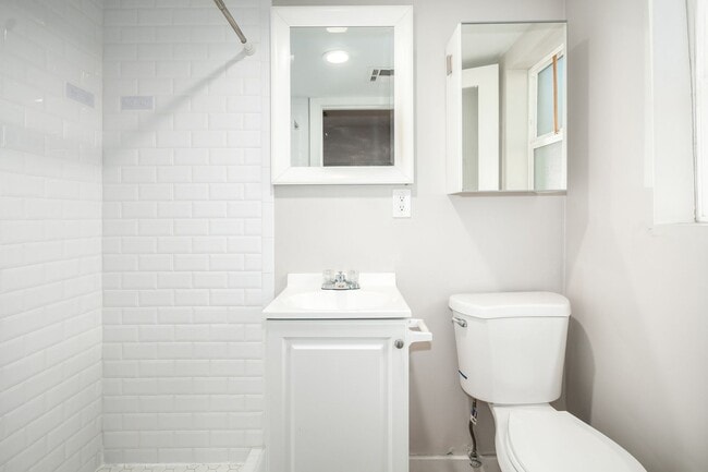 Building Photo - 1 bed/1 bath Apartment in CENTRAL PHOENIX