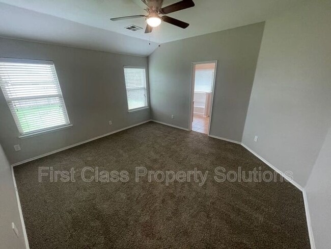 Building Photo - 11237 NW 97th St