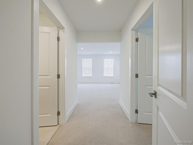 Building Photo - 41503 Breck