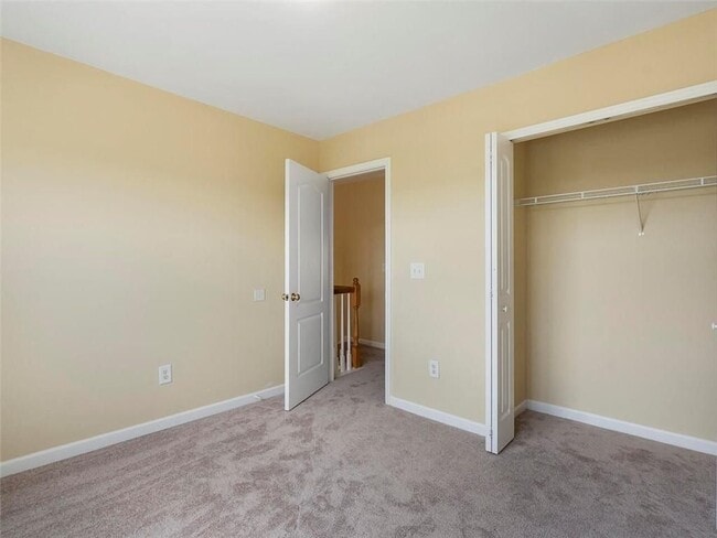 Building Photo - 1929 Hoods Fort Cir NW