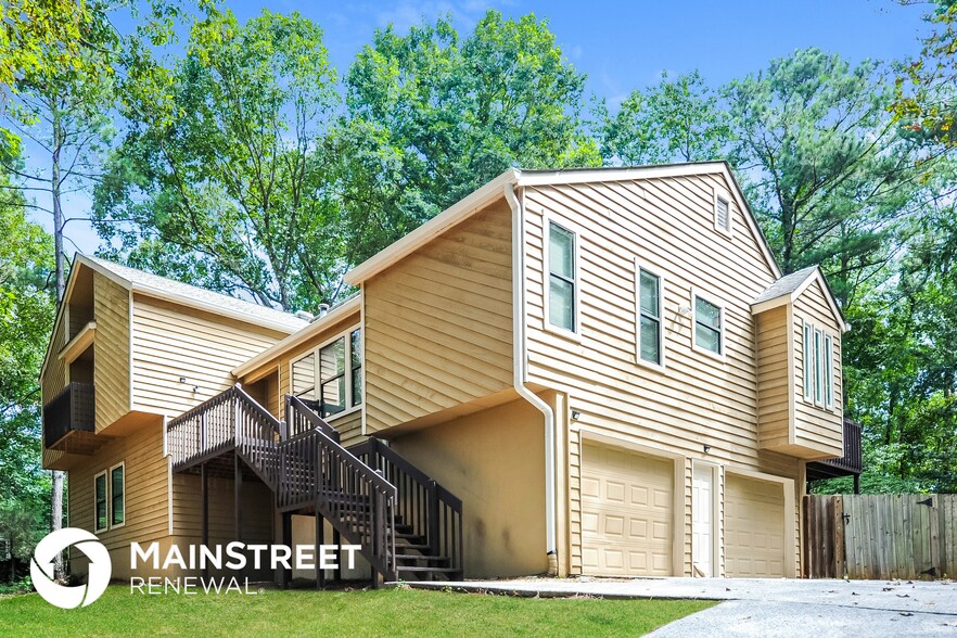 Building Photo - 2240 Piedmont Forest Dr