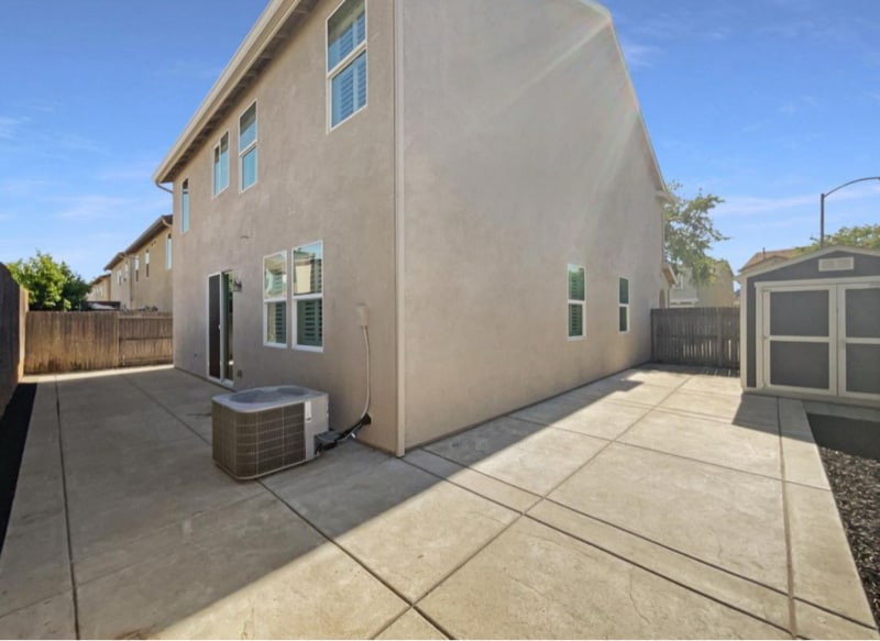 Building Photo - 8261 Red Rock Dr