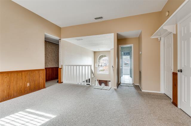 Building Photo - 1400 Endicott Dr