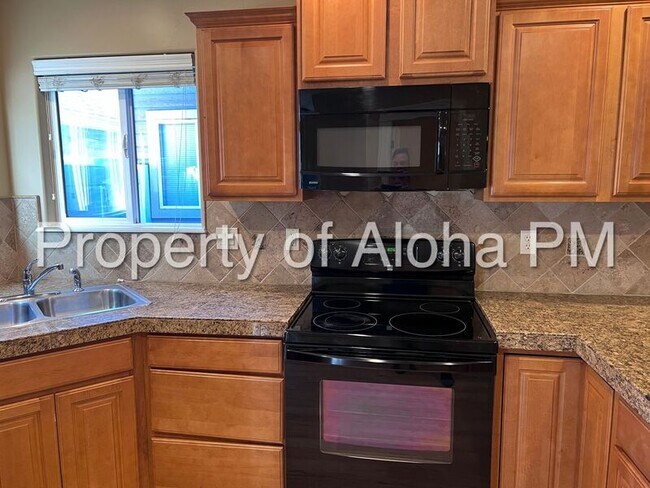 Building Photo - 4542 Brennen St W