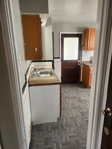 Building Photo - 5663 Gatesworth Ave