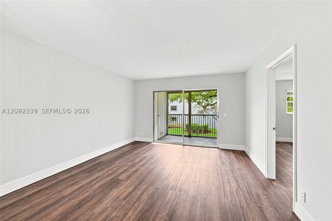 Building Photo - 1400 SW 124th Terrace