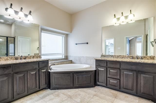 Building Photo - 3303 Robin Trl