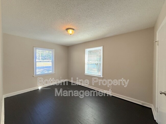 Building Photo - 2728 Remington St