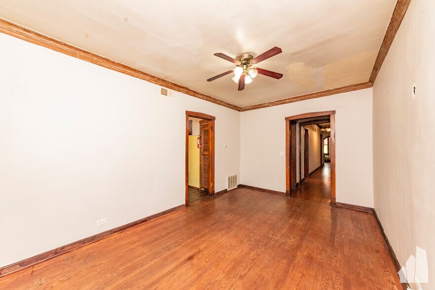 Building Photo - 3310 W Armitage Ave
