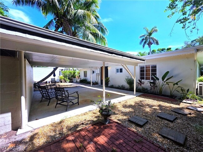 Building Photo - 1534 Avalon Pl