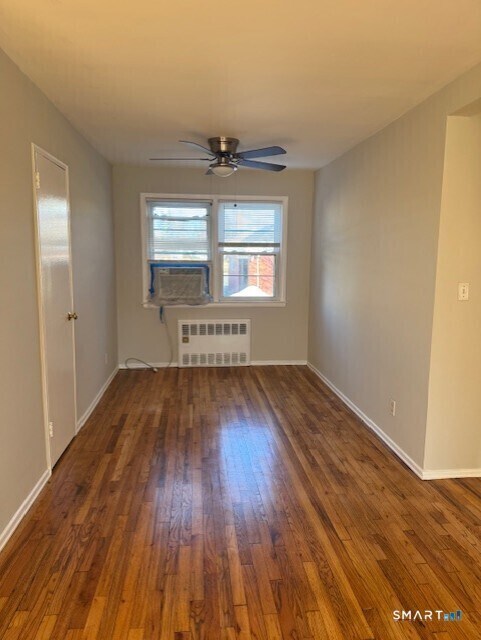 Building Photo - 236 Glenbrook Rd