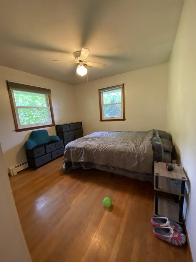 Building Photo - 1304 Maple