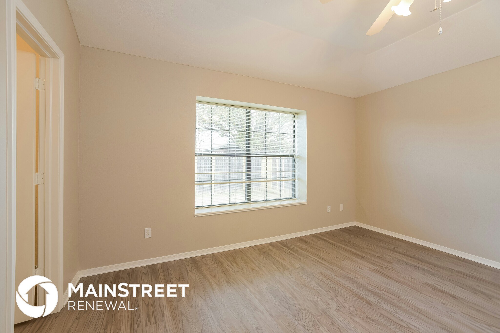 Building Photo - 1413 Buena Vista Cir