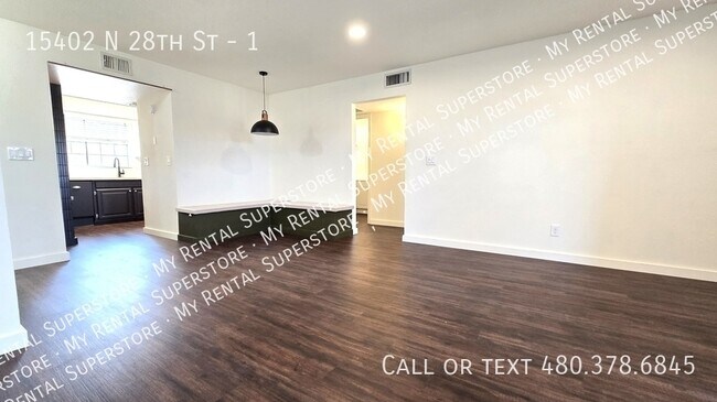 Building Photo - 15402 N 28th St
